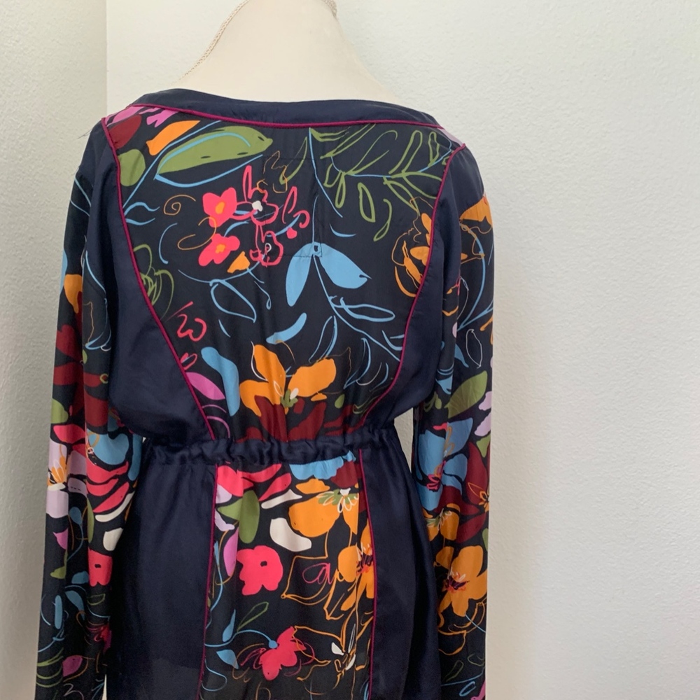 JOHNNY WAS SILK TUNIC - Picture 5 of 9